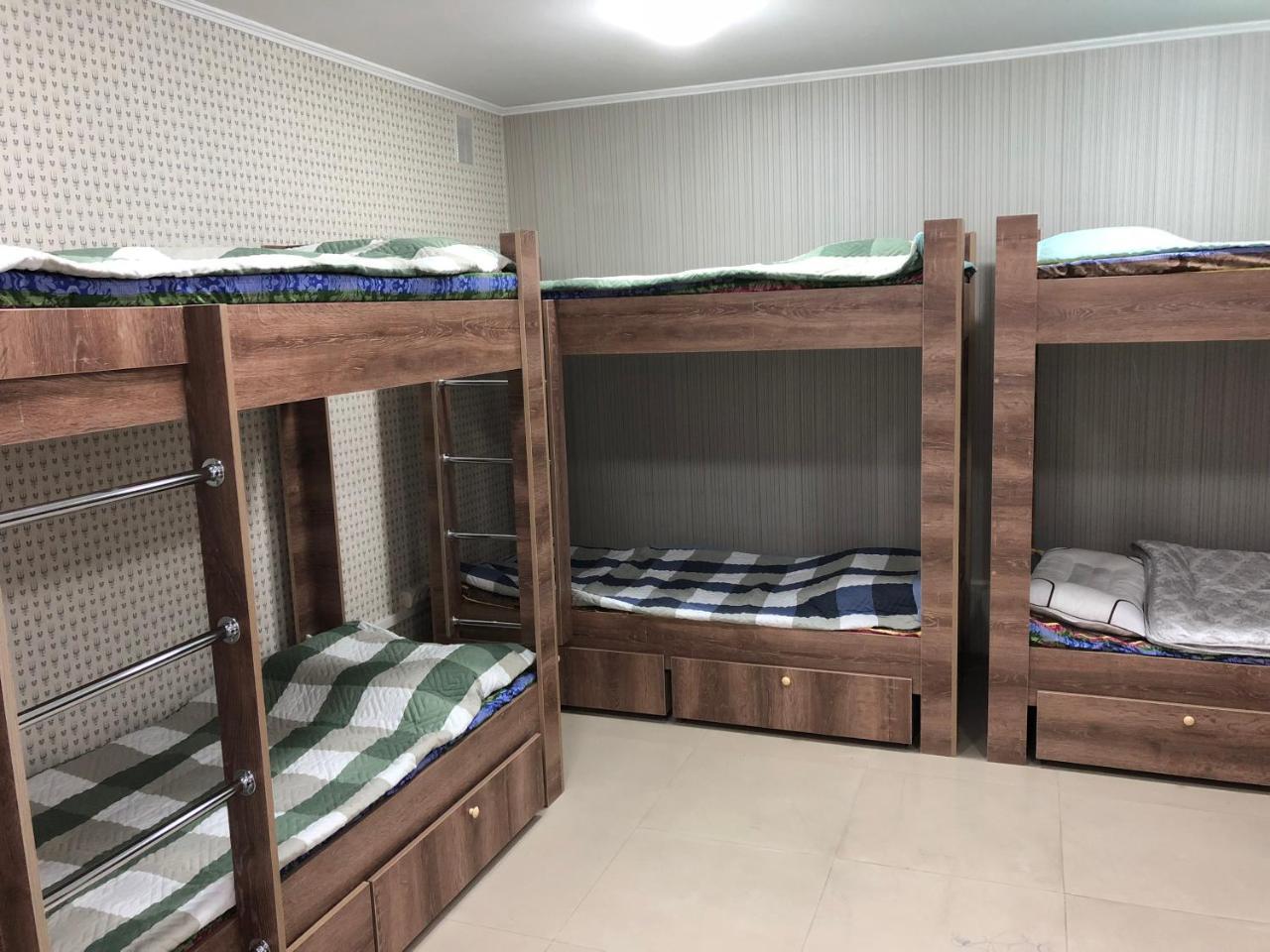 Apple City Hostel Almaty Extérieur photo